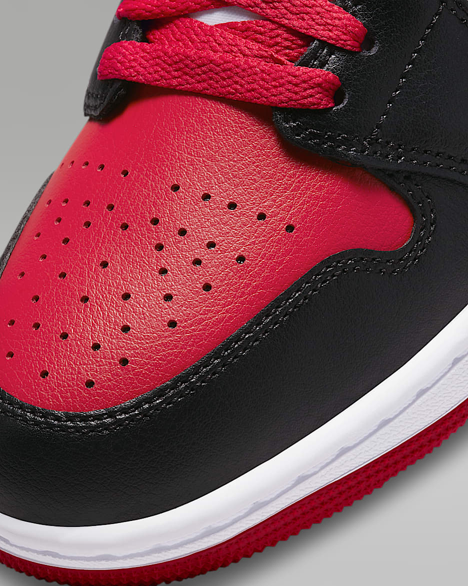 Air Jordan 1 Mid Women s Shoes